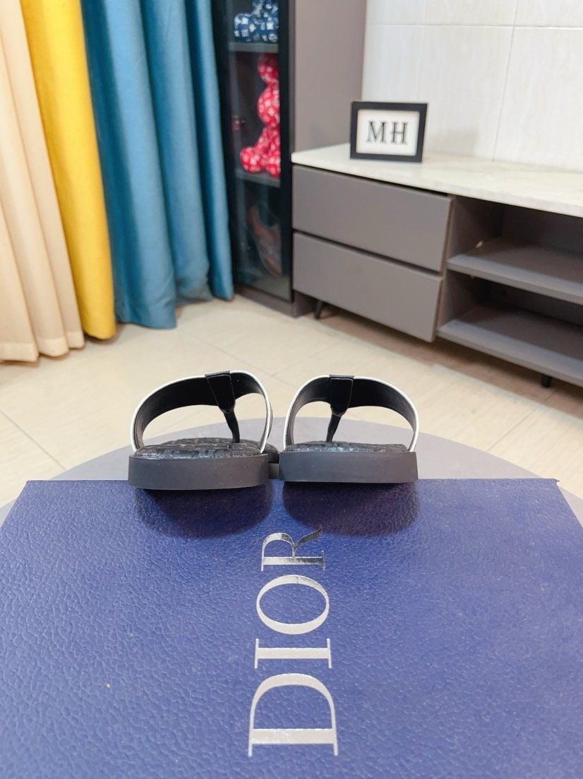 Dior Patterned Strap Thong Sandals — front